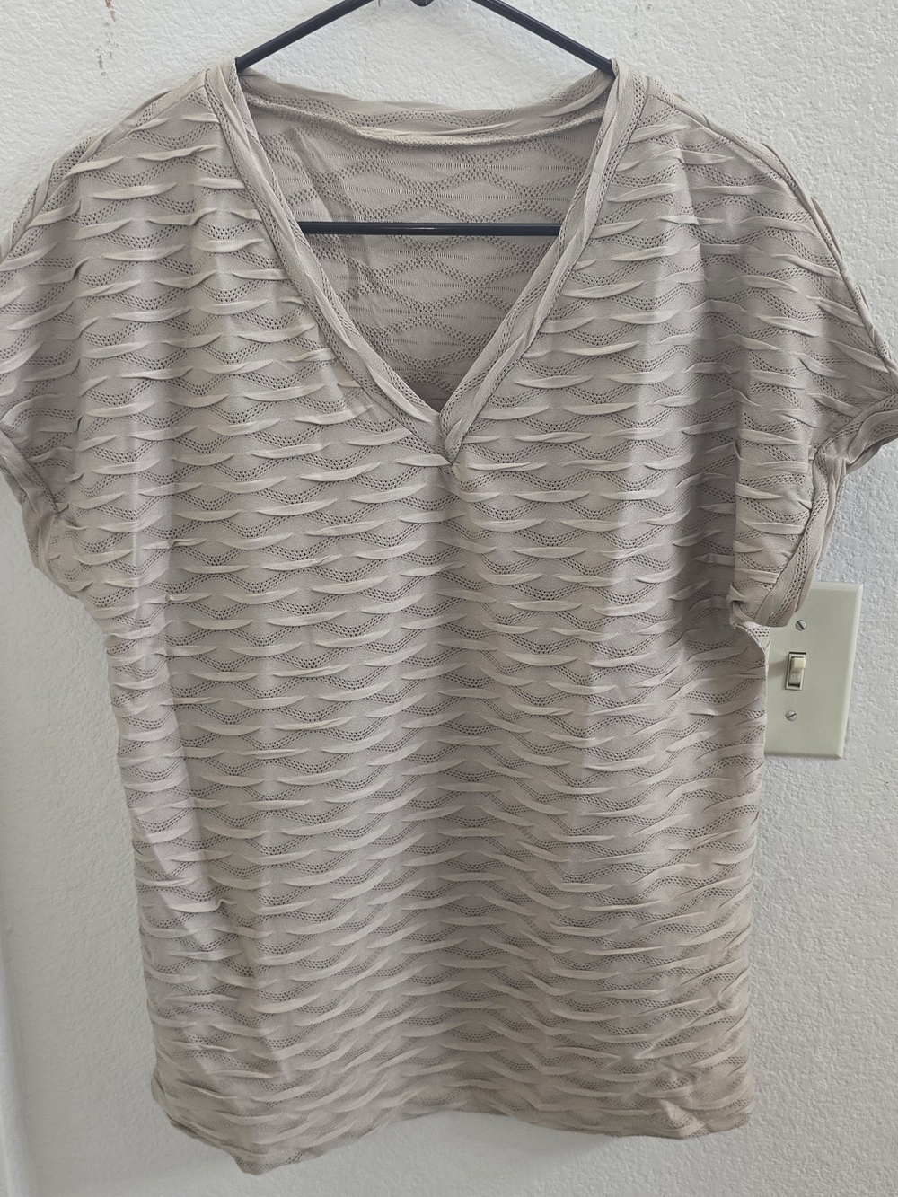 SHEIN Taupe Wave-Textured V-Neck Short Sleeve Top